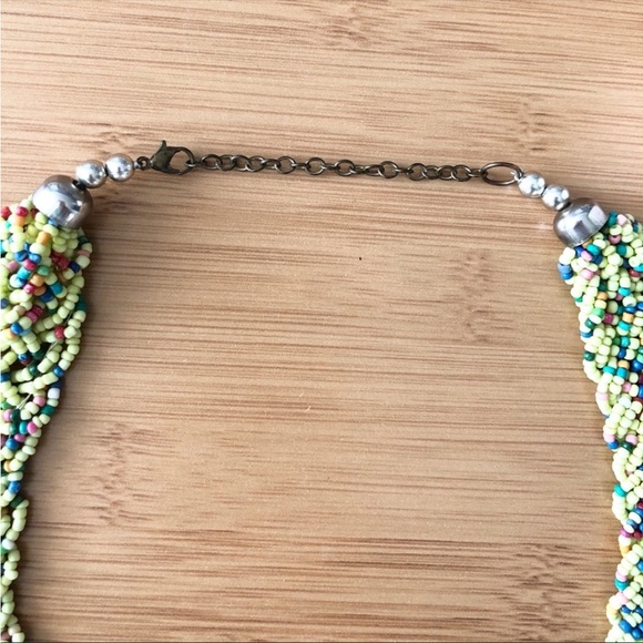 Beaded statement necklace - Picture 3 of 4